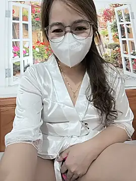 Ariana-Vy 在線直播表演