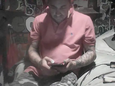 Show Webcam de Twoslipperywhenwett