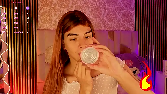 LIHIAN_TAYn Webbikameraesitys