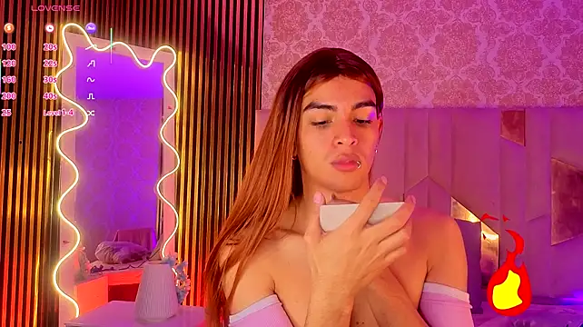 Show modela LIHIAN_TAY na web-kameri