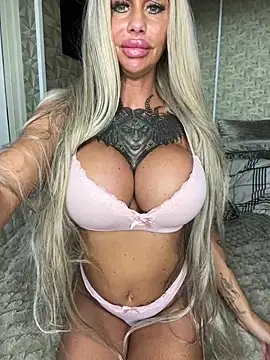 BARBIE_OHOH_CHERSOn Webbikameraesitys