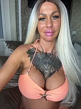 BARBIE_OHOH_CHERSOn Webbikameraesitys