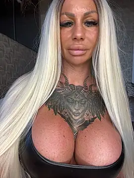 BARBIE_OHOH_CHERSOn Webbikameraesitys