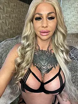 BARBIE_OHOH_CHERSOn Webbikameraesitys