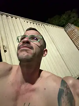 CoyoteDuMato's Webcam Show