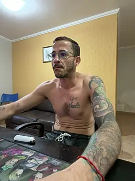 Show de CoyoteDuMato na webcam