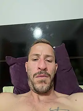 Show de CoyoteDuMato na webcam