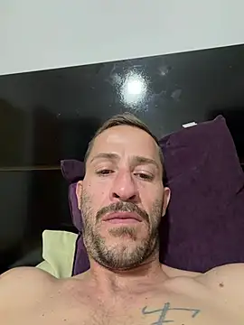 Show de CoyoteDuMato na webcam