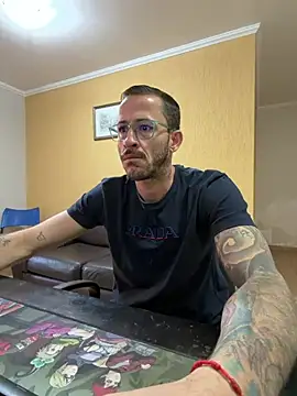 Show de CoyoteDuMato na webcam