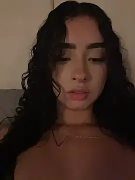 חדר צ'אט בשידור חי של RosseMelody