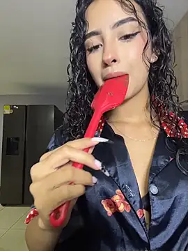 צ'אט XXX בשידור חי של RosseMelody
