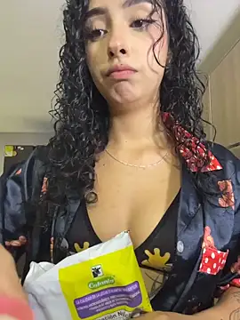 Chat +18 de RosseMelody ao vivo