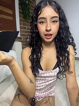 Chat +18 de RosseMelody ao vivo