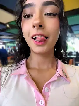 RosseMelody's Live XXX Chat