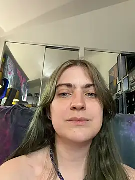 CritKitten Adlı Modelin Canlı XXX Sohbeti