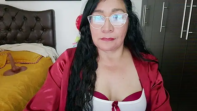 Czat XXX na żywo – Grace_mature_milf