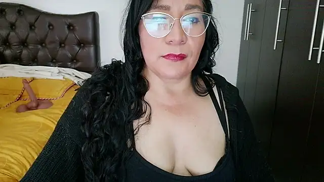 Czat XXX na żywo – Grace_mature_milf