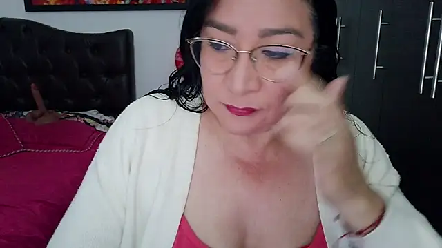 Chatroom XXX en direct de Grace_mature_milf