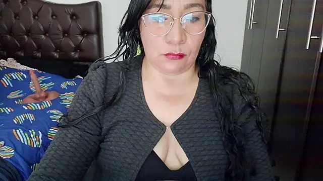 XXX chat uživo modela Grace_mature_milf