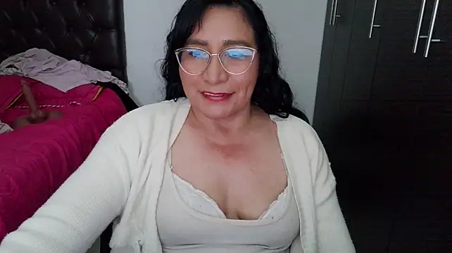 Chat +18 de Grace_mature_milf ao vivo