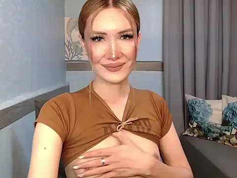 xMeganFucks69 网络视讯表演