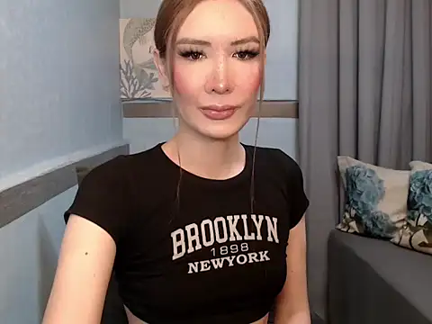 xMeganFucks69 Adlı Modelin Web Kamerası Şovu