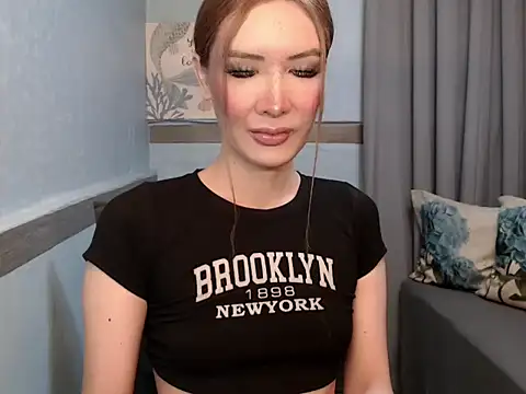xMeganFucks69 Шоу с уебкамера