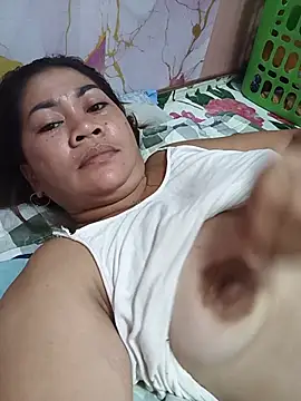 SweetChubbyMommy_02 – Live XXX-chat