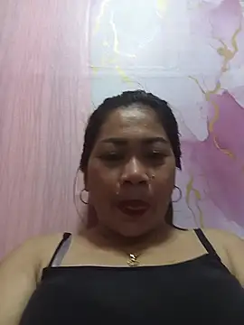 צ'אט XXX בשידור חי של SweetChubbyMommy_02