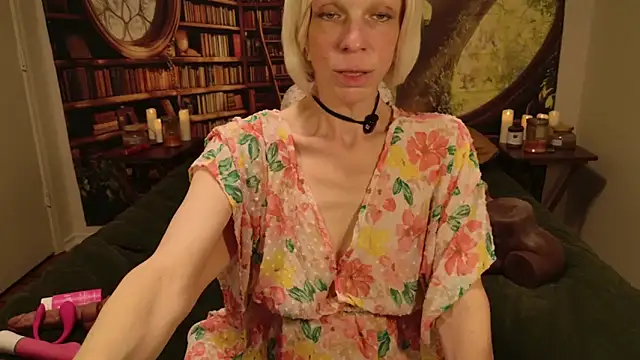 Tessa_Rae Chat XXX in diretta