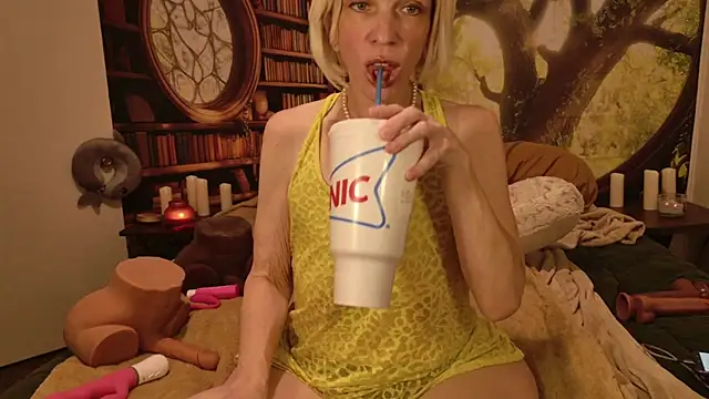 Minxtessarae's Webcam Show