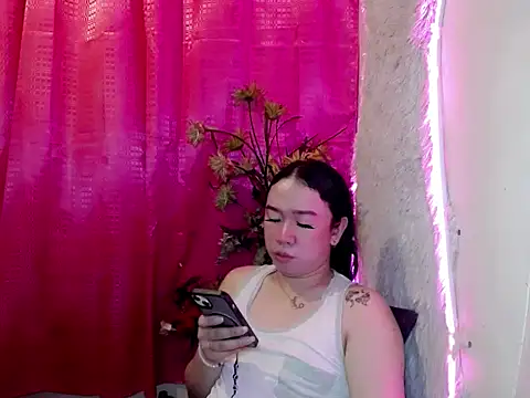 rhea_angel13 Show Webcam