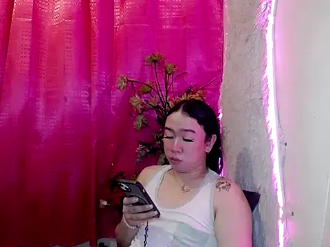 rhea_angel13 Show Webcam