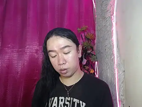 rhea_angel13 Show Webcam