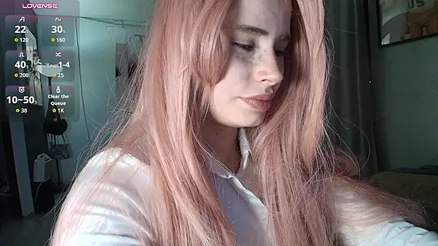Chat +18 de PieraMarch ao vivo