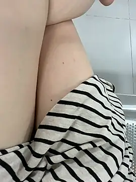 Webkamerová show Meii-meyy