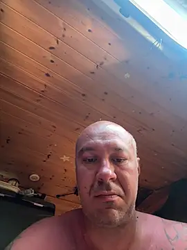 annubis69 Show in webcam