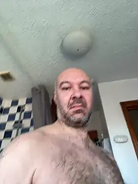 annubis69 Show in webcam