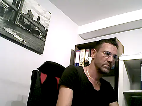 mastercharisma35's Live XXX Chat