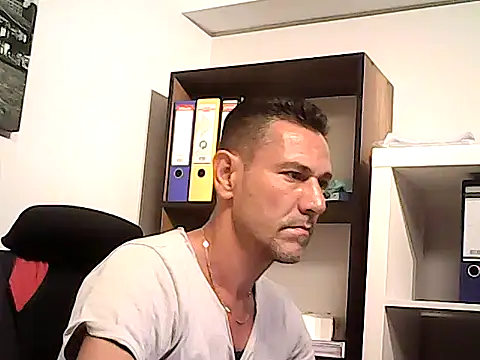 mastercharisma35 Adlı Modelin Web Kamerası Şovu