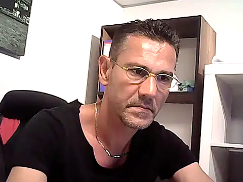 mastercharisma35 Adlı Modelin Web Kamerası Şovu