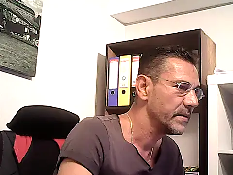 mastercharisma35 Adlı Modelin Web Kamerası Şovu