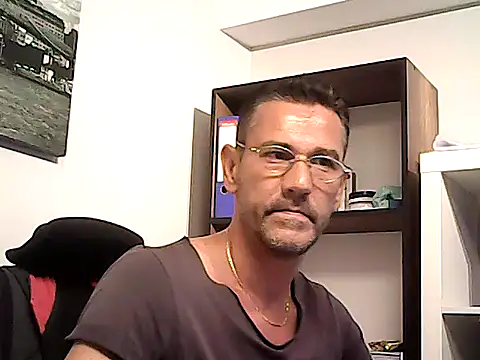 mastercharisma35 Adlı Modelin Web Kamerası Şovu