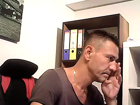 Show de mastercharisma35 na webcam