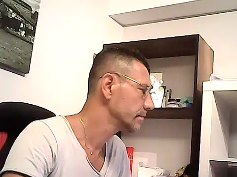 mastercharisma35n Webbikameraesitys