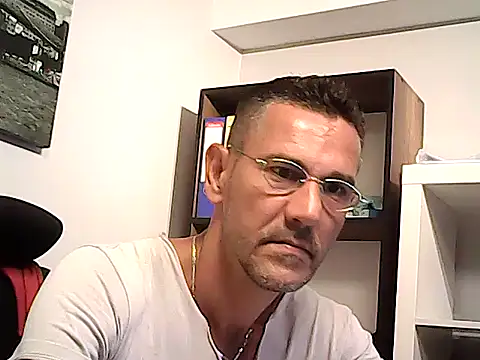 mastercharisma35 Adlı Modelin Web Kamerası Şovu