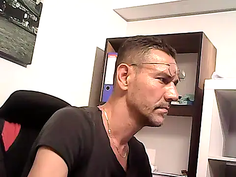 mastercharisma35 Adlı Modelin Web Kamerası Şovu
