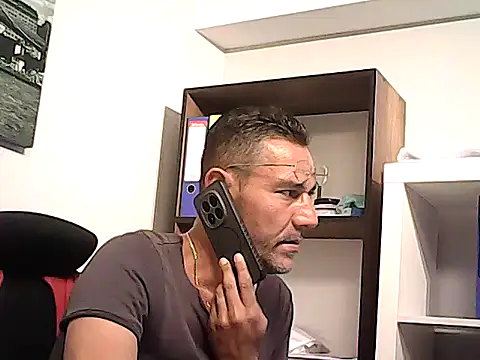 mastercharisma35 Adlı Modelin Web Kamerası Şovu