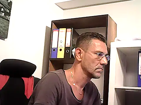 mastercharisma35 Adlı Modelin Web Kamerası Şovu