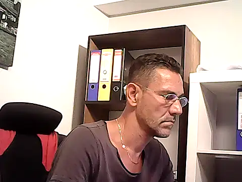 mastercharisma35 Adlı Modelin Web Kamerası Şovu